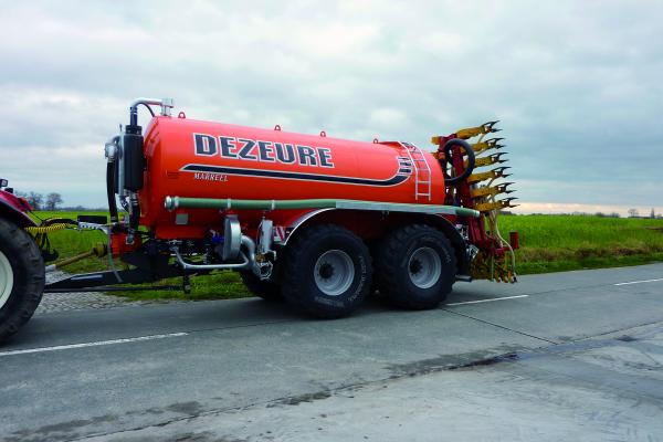 Slurry spreader Bronto